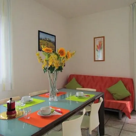 Villa House Pineda *